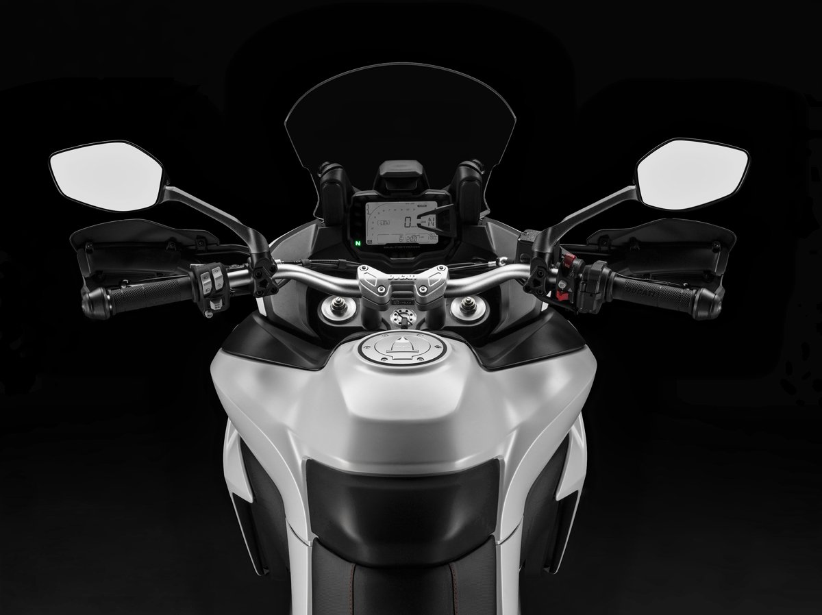 Ducati950Multi2017 08