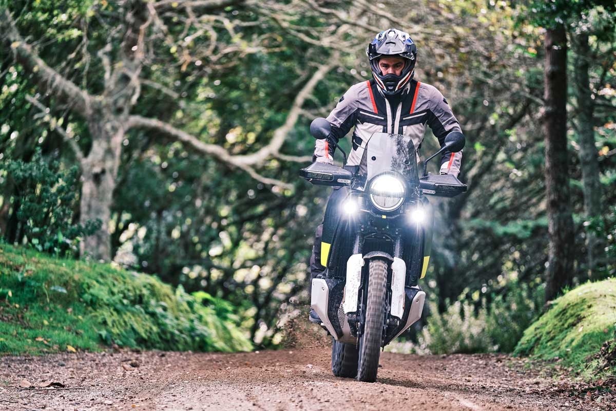 Husqvarna Norden901 ADVMotoReview 05