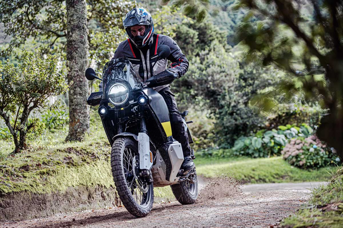 Husqvarna Norden901 ADVMotoReview 09