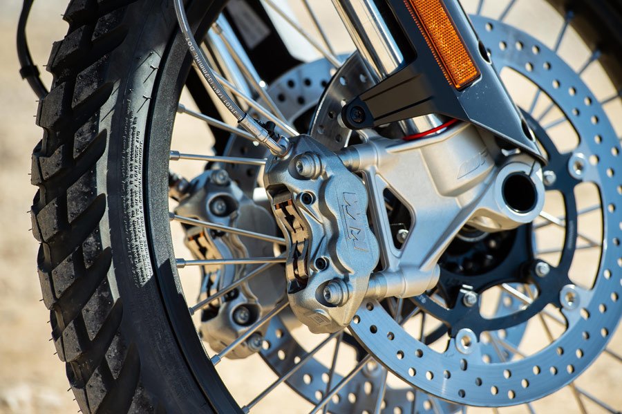 ktm 790 adventure r review details 01