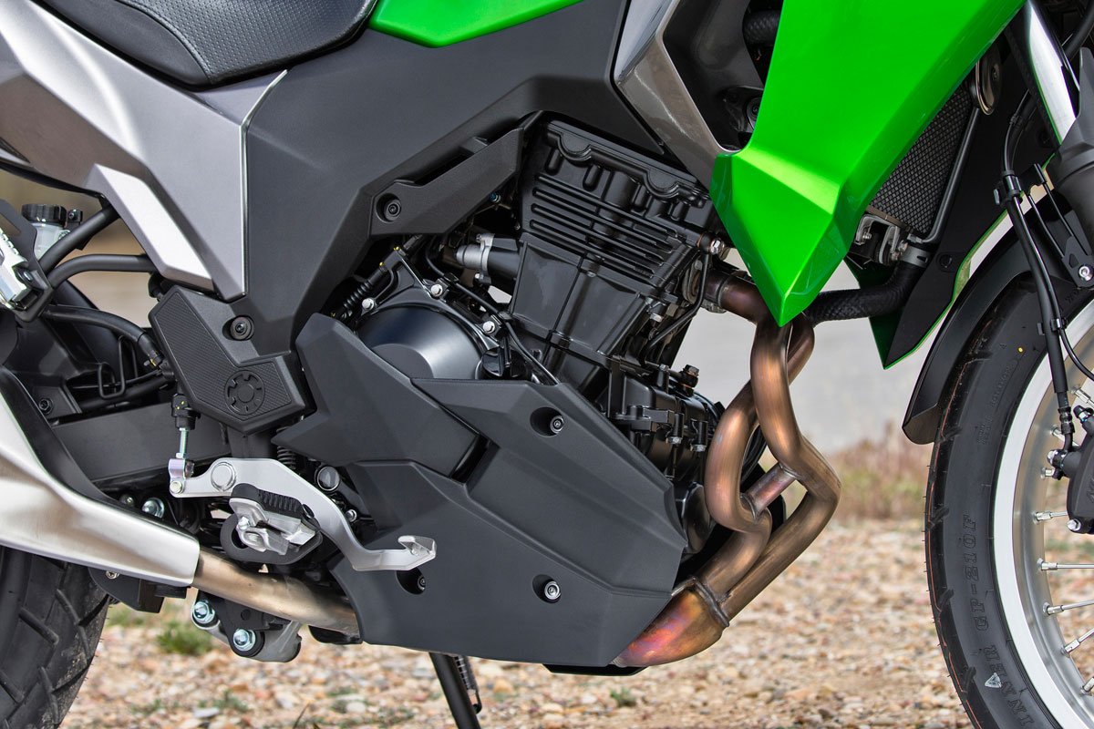 Kawasaki Versys X 300 Test Review 09