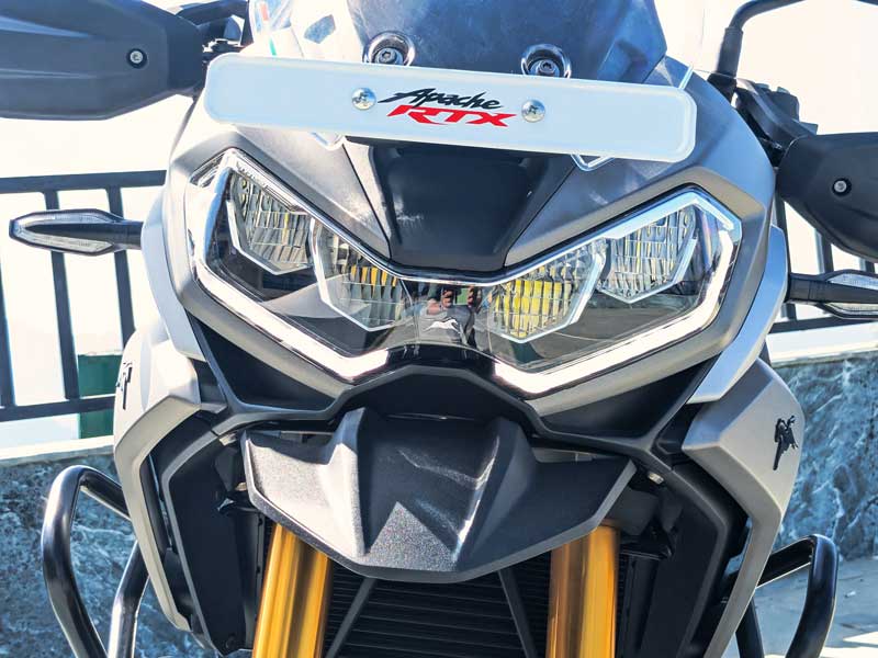 TVS Apache RTX 300 Review LED