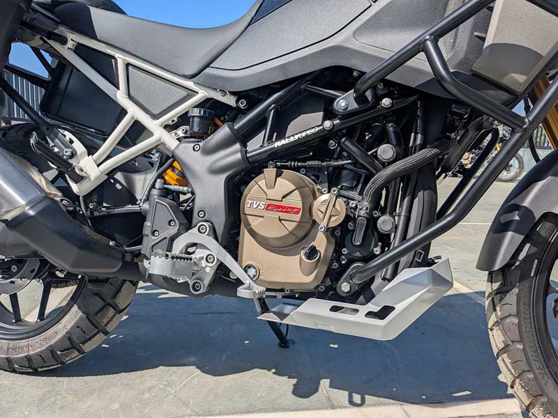 TVS Apache RTX 300 Review motor