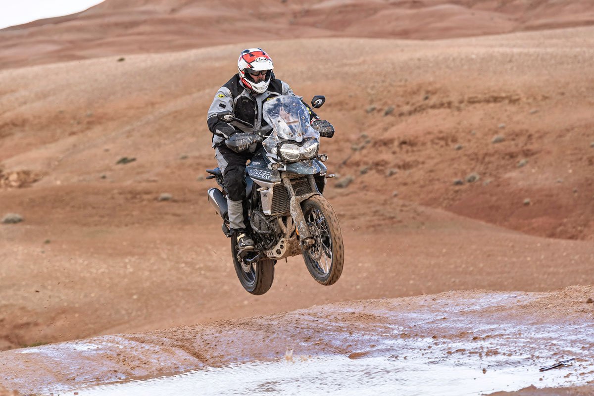 Tiger 800 Press Ride 02 18 837