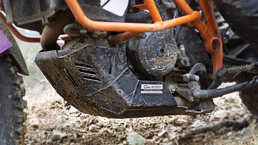 OutbackMotorTekSkidplate 900BODY