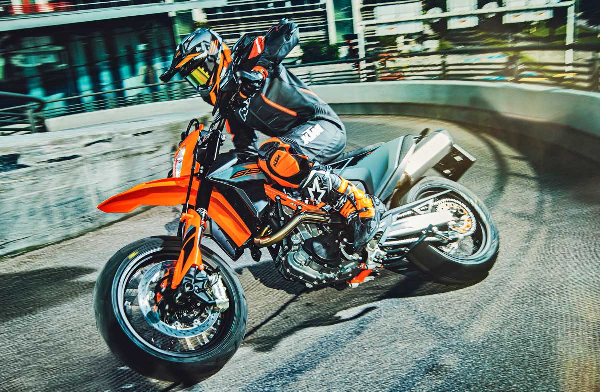 2021 KTM 690 SMC R