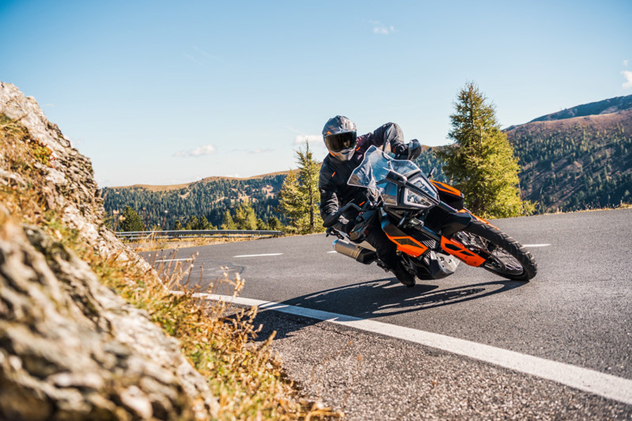 2019 KTM 790 ADV 1
