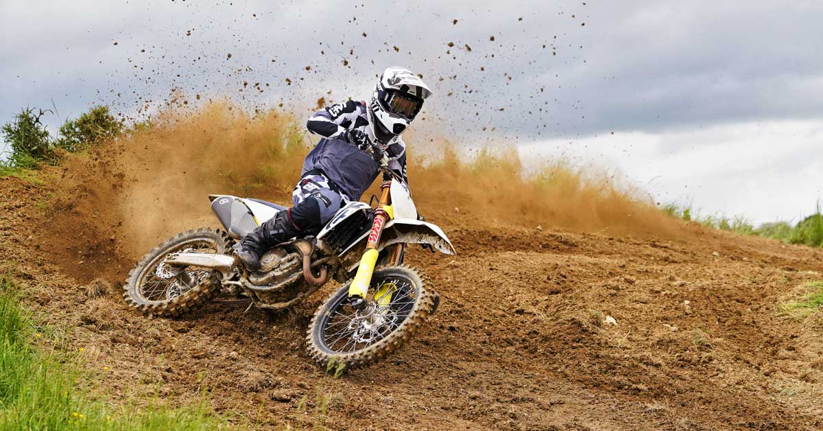 Leatt 2022 Moto 45 Action