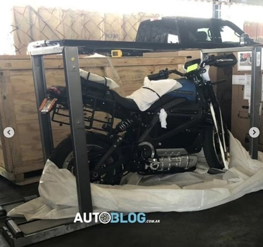 Long Way Up Harley Davidson LiveWire 04