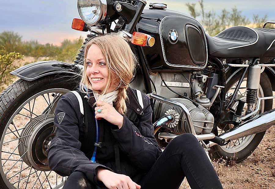 REVIT Womens Team Katelyn Barnecut900BODY