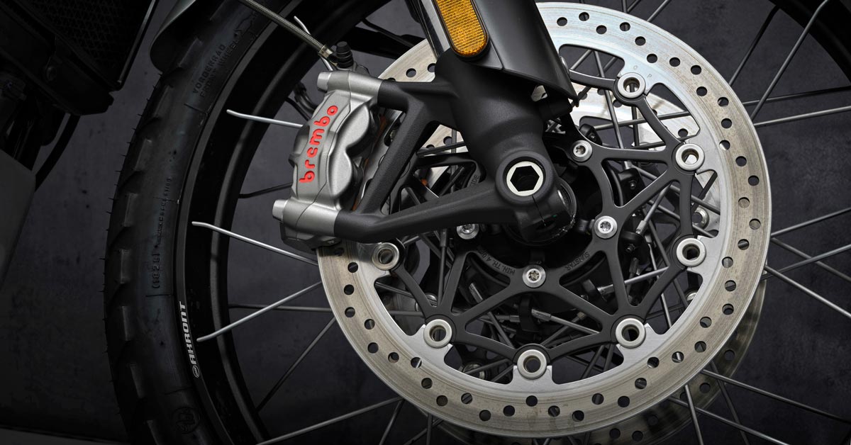 2022 Triumph Scrambler 1200XC brakes