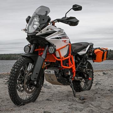 KTM 1090 with D7 lights