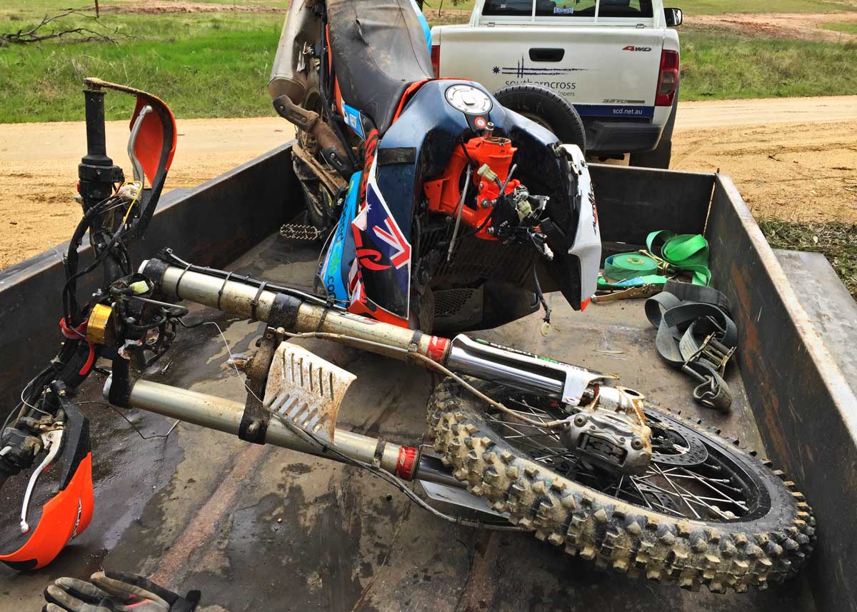 Journey to Dakar Crash2