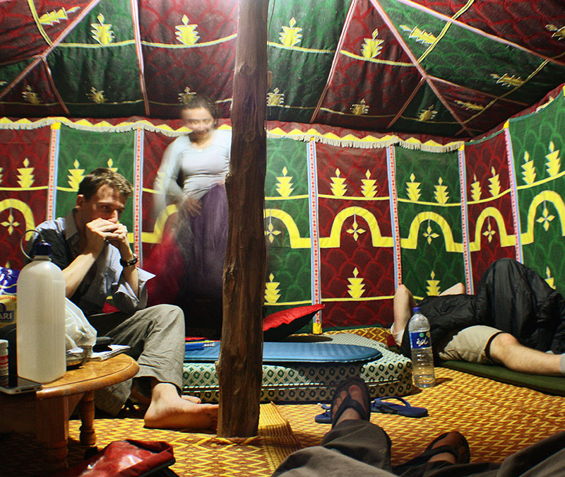 Across the Sahara on a C90 body image 3