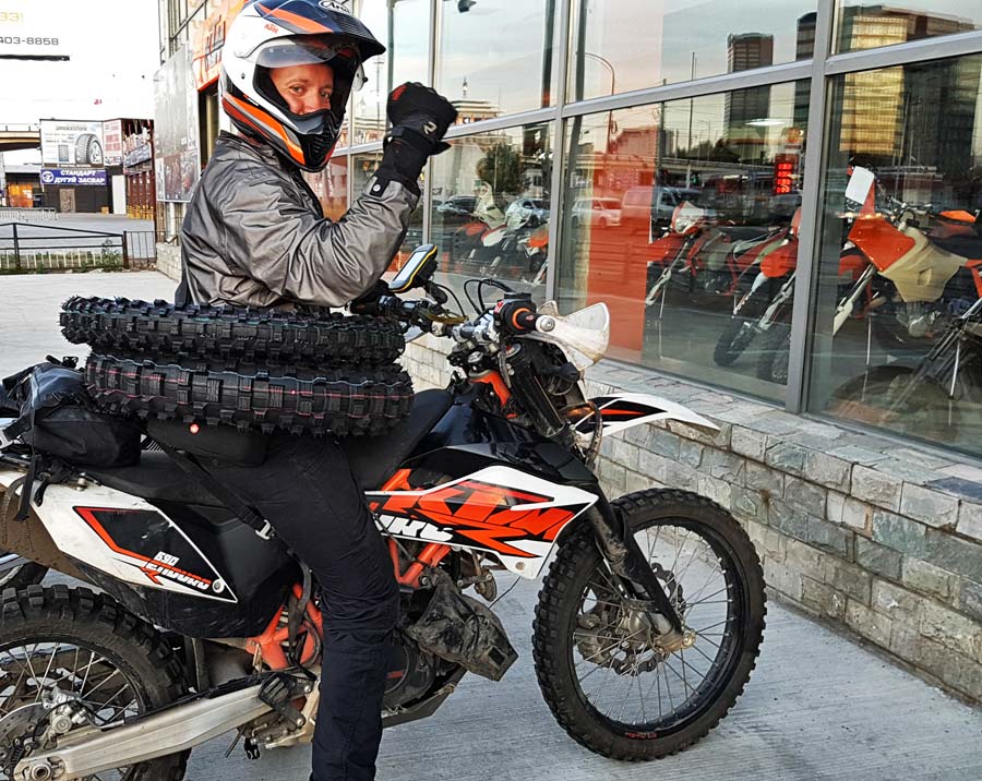 Broken Roads to Siberia 16a