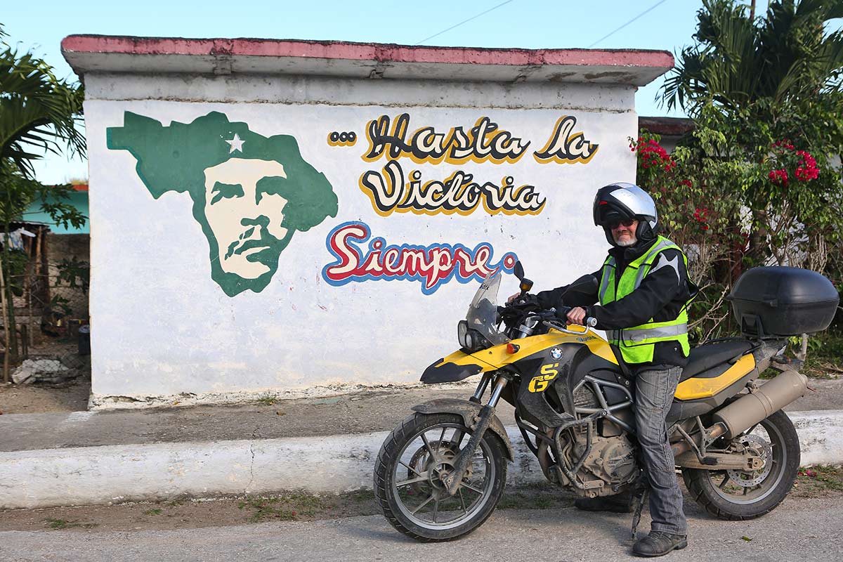 CHASING CHE Motorcycling through Castros Cuba Body image 4