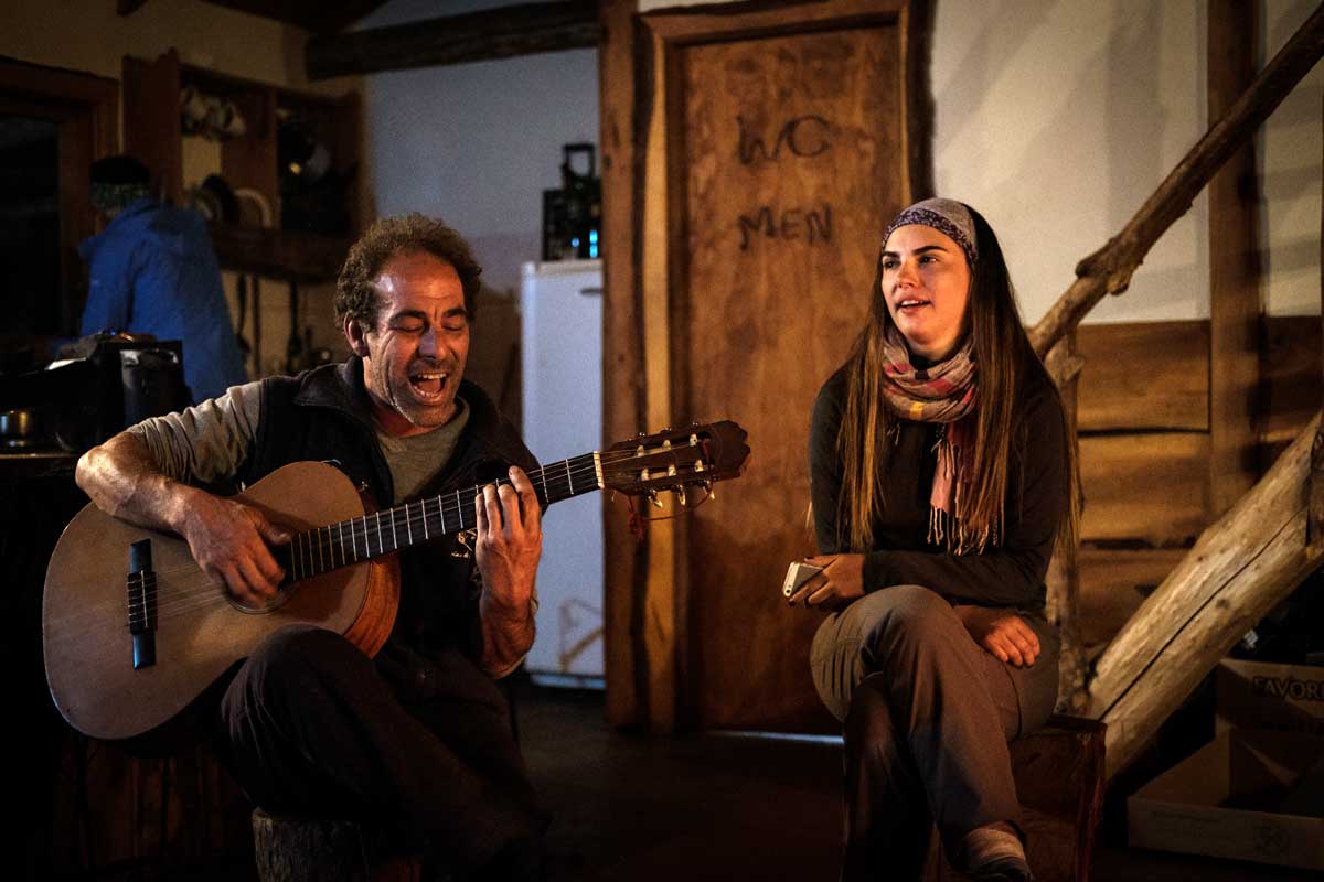 Chile Carretera Austral Ruta7 RR musician