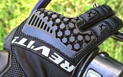 revit-sand-3-glove-review