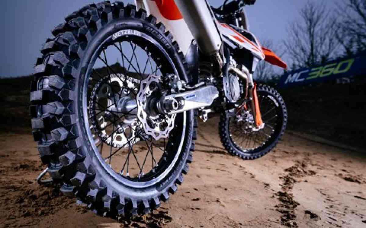 metzeler-mc360-testing