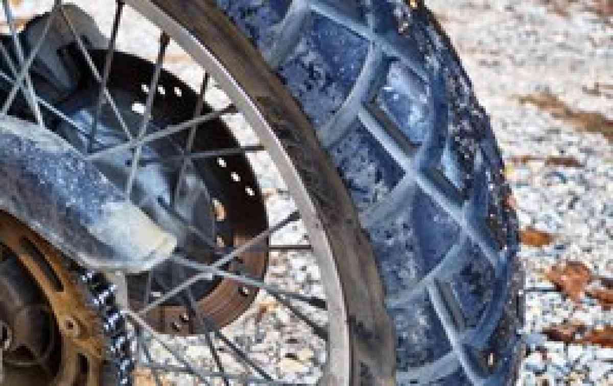 Kenda K761 Enduro Tires