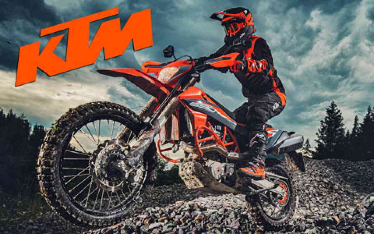 KTM Announces Updated 690 Enduro R and SMC R for 2021