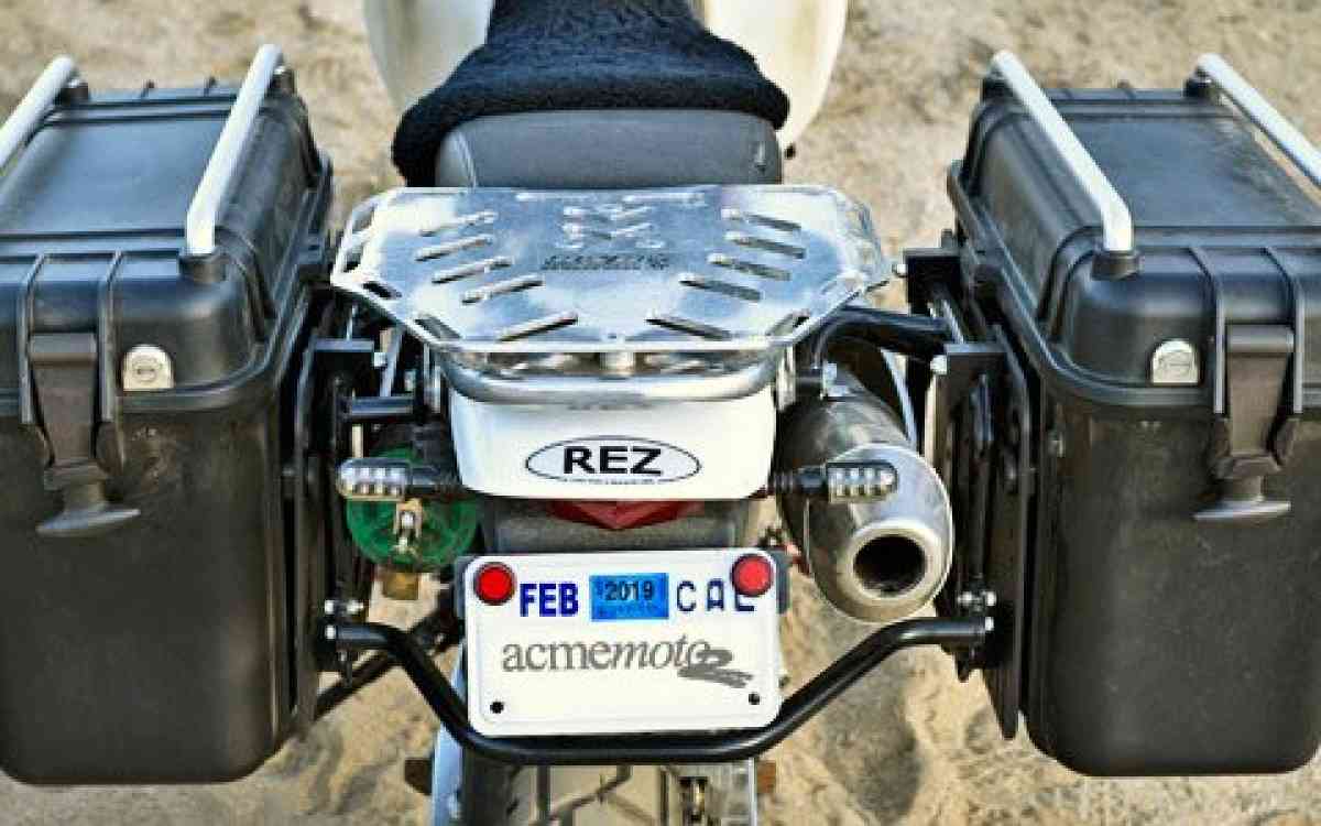 luggage-review-acmemoto2-panniers