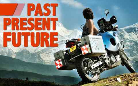 women-adventure-motorcycle-riders